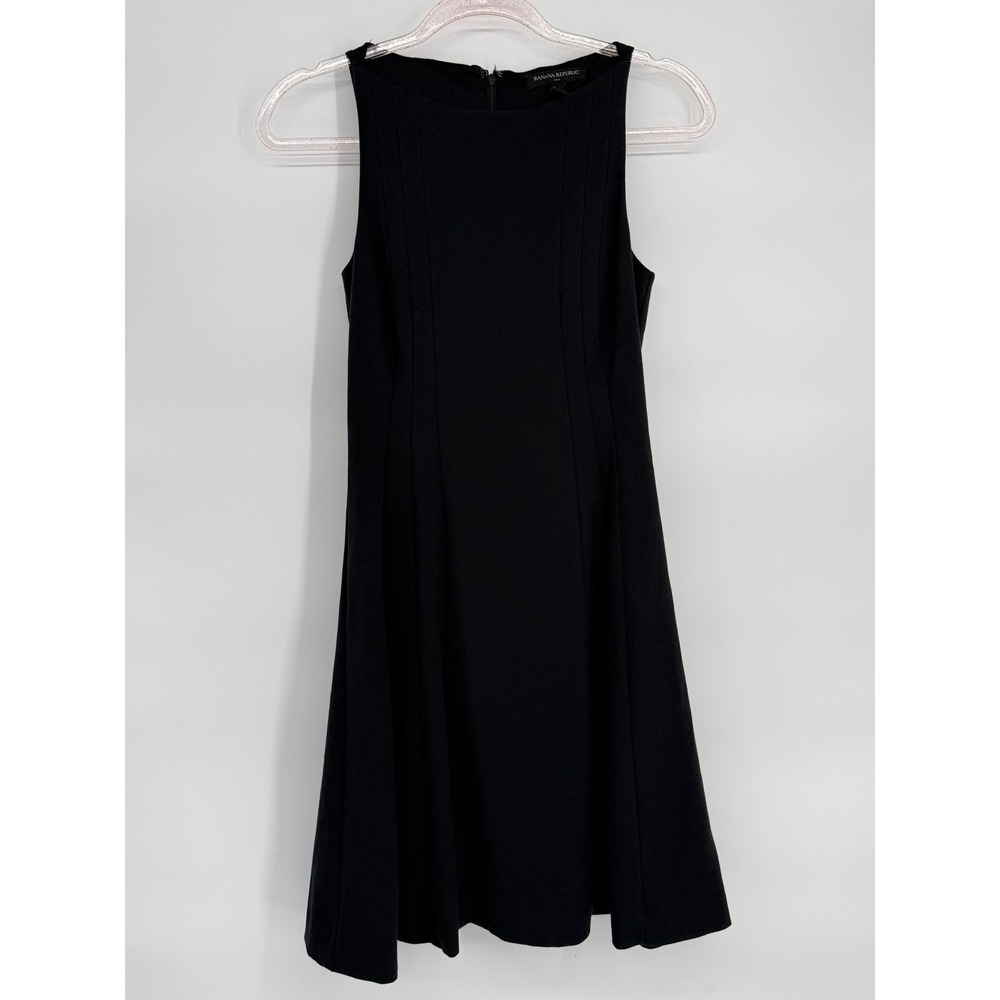 Banana Republic Black Sleeveless Sheath Dress Size 0 Flattering Fit Work Office
